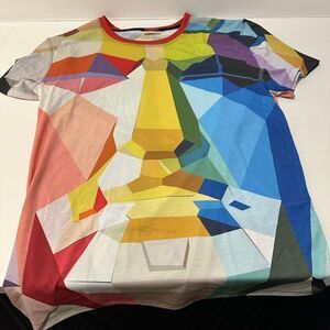 Sculpture Face Short Sleeve Top size medium